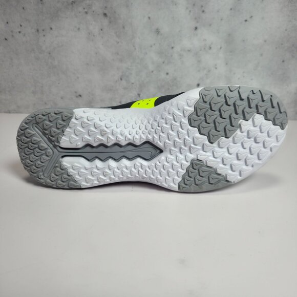 Nike FS Lite Trainer 3 Mens Training Shoes Size 9.5 Gray/Volt Mesh Lightweight - Picture 8 of 9